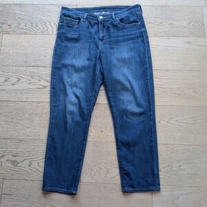 Levi's‎ Women's Jeans Size 31 Med / Dark Wash Denim classic Straight Leg Casual